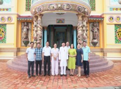 PHÁI ĐOÀN UỶ BAN MẶT TRẬN TỔ QUỐC VIỆT NAM TỈNH KHÁNH HOÀ THAM QUAN TÒA THÁNH TÂY NINH