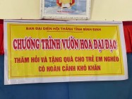 HỌ ĐẠO XÃ PHÙ CÁT TẶNG QUÀ CÁC EM HỌC SINH TRÊN ĐỊA BÀN TỈNH BÌNH ĐỊNH